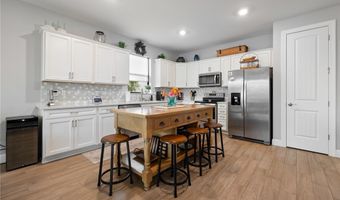 16013 Palmetto Prairie Dr, Alva, FL 33920