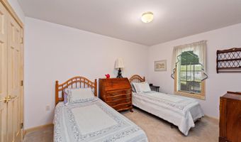 1 Mayhew Tpke, Bridgewater, NH 03222