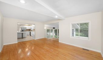 1067 Spafford St, Antioch, IL 60002
