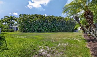824 ISLEBAY Dr, Apollo Beach, FL 33572