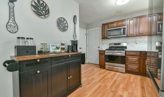 1316 N 13th St, Beatrice, NE 68310