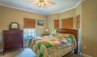 98 Sawyer Ln, Apalachicola, FL 32320