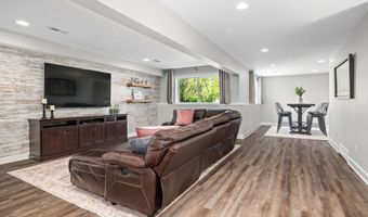 266 Pettis Ave NE, Ada, MI 49301