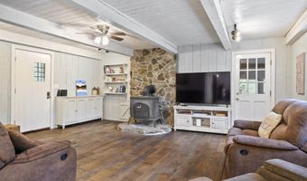 15 Roosevelt Dr, Bedford, NH 03110