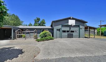 325 WATER St, Springfield, OR 97477