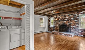 53 Charcalee Dr, Cranston, RI 02921