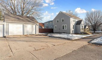 907 8th St SE, Austin, MN 55912