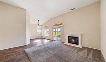 11262 Country Club Dr, Apple Valley, CA 92308