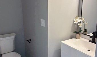 837 Wendevy Ct, Ballwin, MO 63011