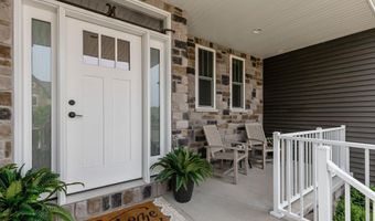 5644 N SUMMERLAND Dr, Appleton, WI 54913