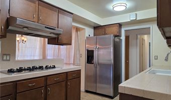 900 S Calico Cir, Anaheim, CA 92804