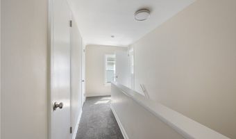 1001 EMMA Ave, Akron, OH 44302