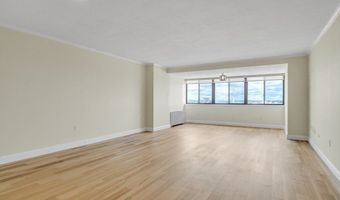 8 Whittier Pl 22B, Boston, MA 02114