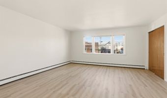 576 Avenue E 2, Bayonne, NJ 07002