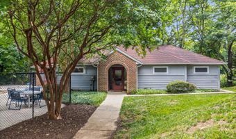 1140 LAKE HERON 2A, Annapolis, MD 21403