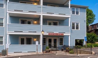 136 Deer Hill Ave 308, Danbury, CT 06810