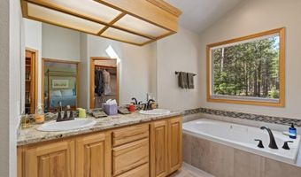 70255 Camaret GM 403, Black Butte Ranch, OR 97759