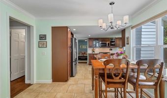 108 Tara Ridge Ct, Ballwin, MO 63021