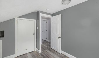 100 Pine Grove St, East Providence, RI 02916