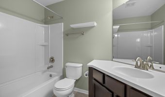 64 N Dryden Pl, Arlington Heights, IL 60004