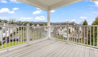 332 Still Water Cir 332, Brookfield, CT 06804