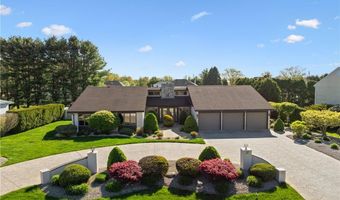 27 Alpine Estates Dr, Cranston, RI 02921
