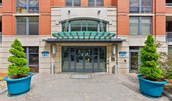 1021 N GARFIELD St 517, Arlington, VA 22201