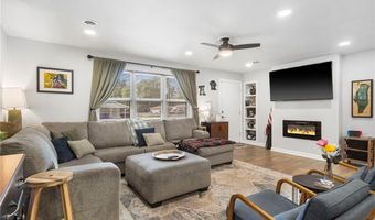 1203 SE Benton St, Bentonville, AR 72712
