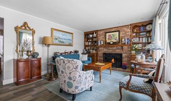 958 Cornell Dr, Alliance, OH 44601