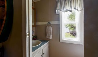 279 Hunter North Rd, Alburgh, VT 05440