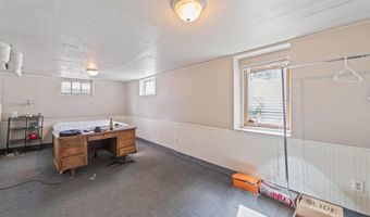 2812 Wood St, Ames, IA 50014