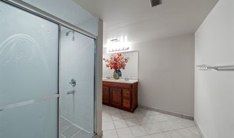 2086 Autumn Hill Dr, Ann Arbor, MI 48103