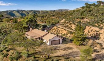 9060 Yucca Hills Rd, Agua Dulce, CA 91390