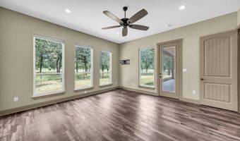 990 Doss Rd, Millsap, TX 76066