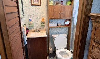 124 Brentwood Dr, Bristol, CT 06010