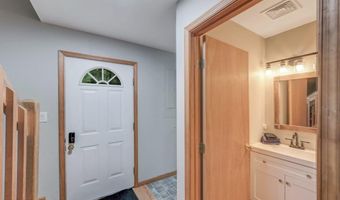238 King Arthur Rd, Blakeslee, PA 18610