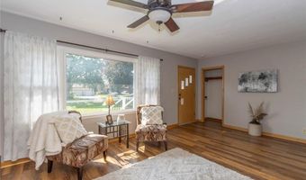 805 31st Ave, Middle Amana, IA 52203