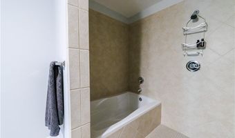 1380 Stirling Cir NW 26, Atlanta, GA 30318