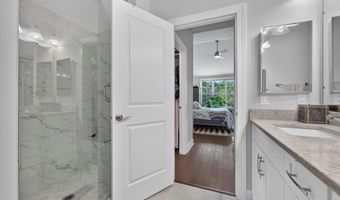 3062 N Spurway Dr, Ann Arbor, MI 48105