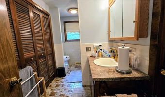 22 Winsor Ave, Johnston, RI 02919