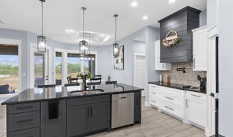 9991 Crow Ln, Adkins, TX 78101