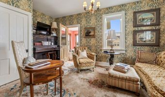 305 N Main St, Alma, WI 54610