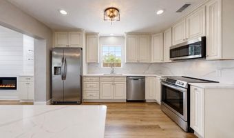 6513 ABACO Dr, Apollo Beach, FL 33572