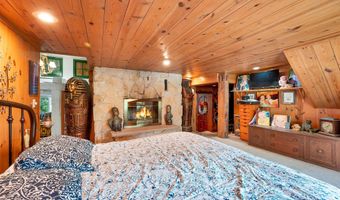 4737 W BROADWAY Dr, Appleton, WI 54913
