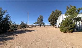 28210 Desert Vw, Apple Valley, CA 92308