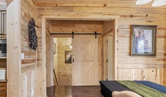 4978 S 11th Rd, Aldrich, MO 65601