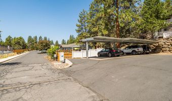 1527 NW Juniper St Apt 2, Bend, OR 97703