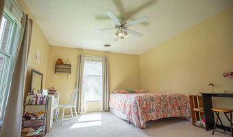 408 S Hall St 8, Algona, IA 50511