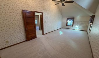 709 N St, Aurora, NE 68818