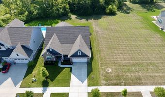 10277 Pigato Dr, Zionsville, IN 46077